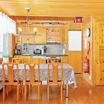 Uuttuniemi By Interhome Куусамо