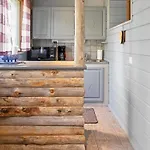 Uuttuniemi By Interhome Куусамо