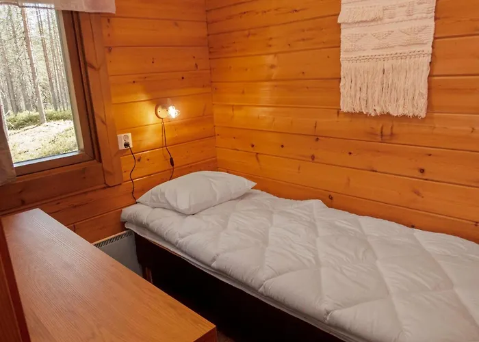 Uuttuniemi By Interhome 度假居