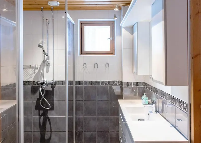 Uuttuniemi By Interhome